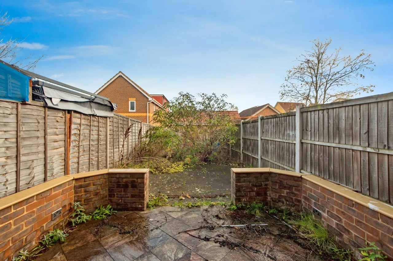 Sewell Close, Chafford Hundred, Grays, Essex, RM16, photo 10