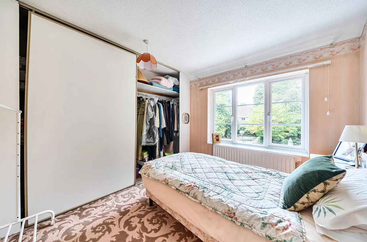 Pine Drive East, Thornhill Park, SO18, photo 7