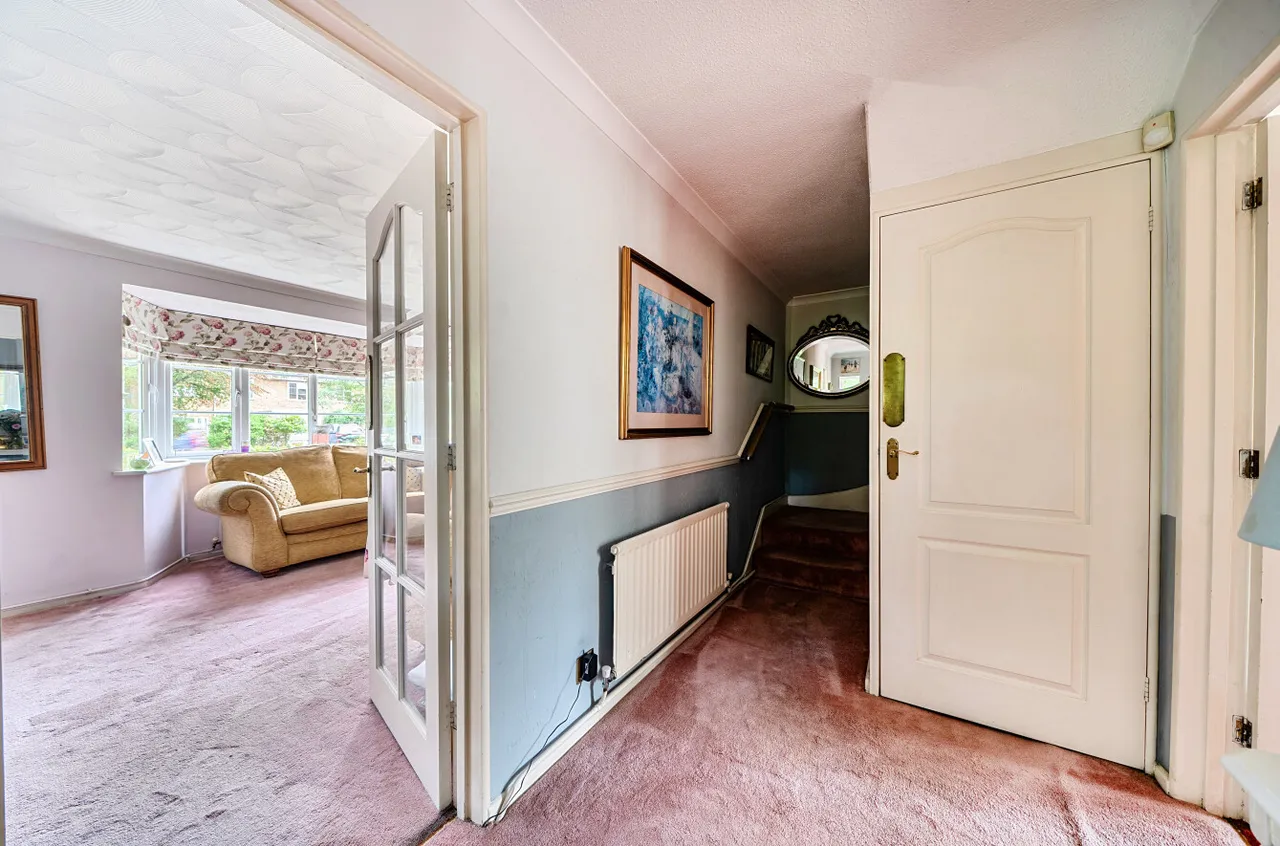 Pine Drive East, Thornhill Park, SO18, photo 9