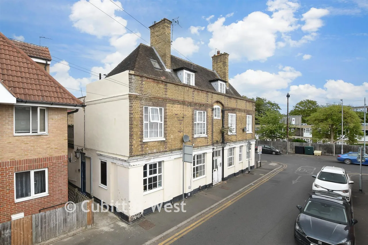 2 bed flat for sale, Sydney Road, Sutton, SM1
