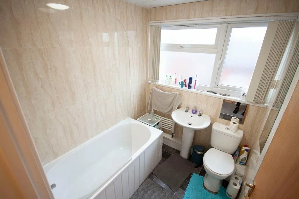 Thornville Grove, Hyde Park, LS6, photo 10