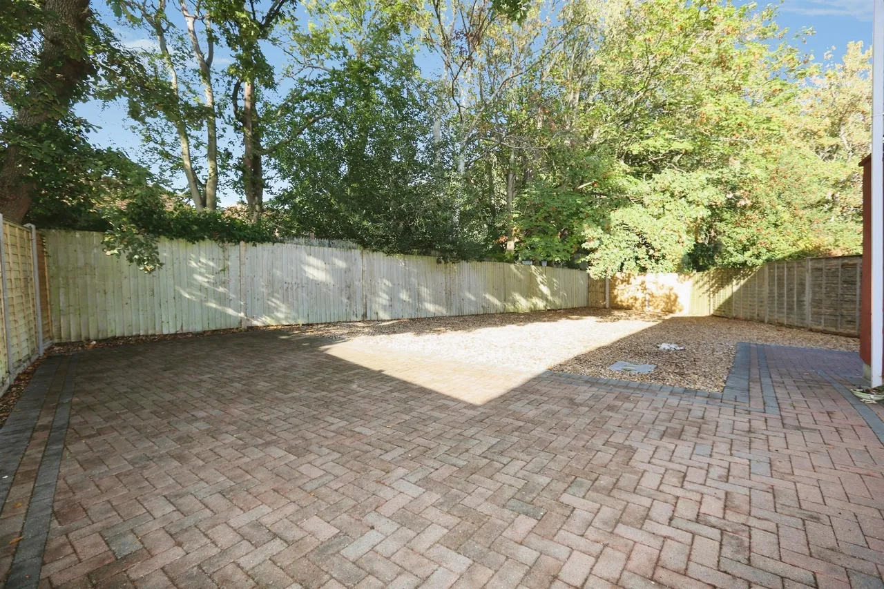 Barnfield Close, Southampton, SO19, photo 12