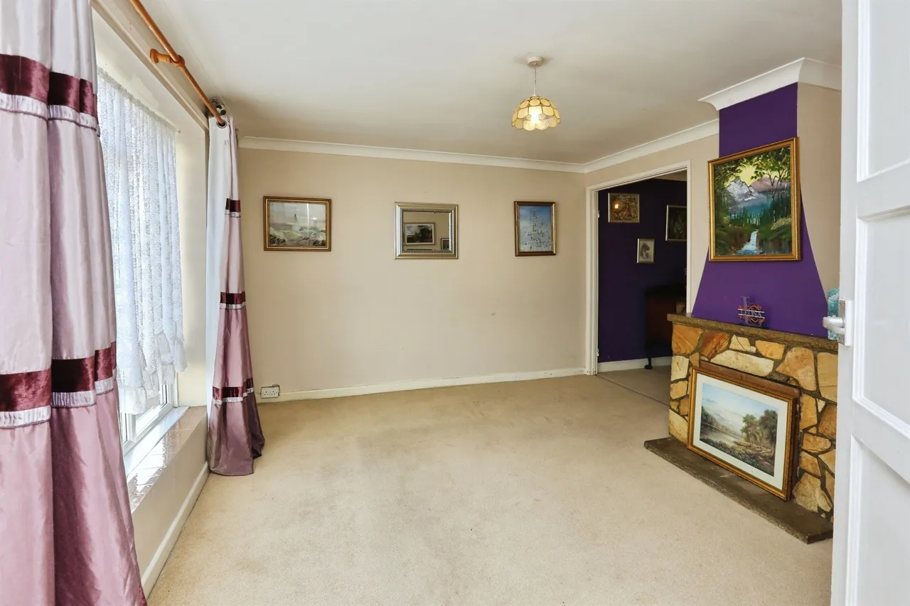 Barnfield Close, Southampton, SO19, photo 2