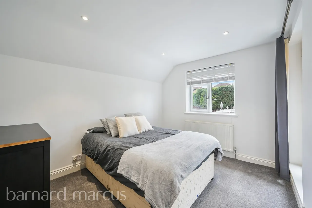 Rosebery Road, Epsom, KT18, photo 14