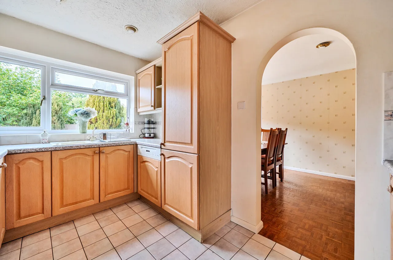 Pinecroft Road, Wokingham, Berkshire, RG41 4AL, photo 4