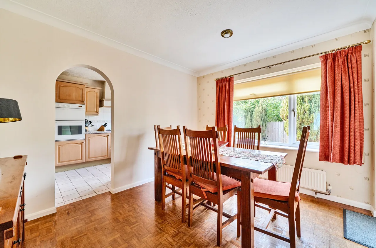 Pinecroft Road, Wokingham, Berkshire, RG41 4AL, photo 5