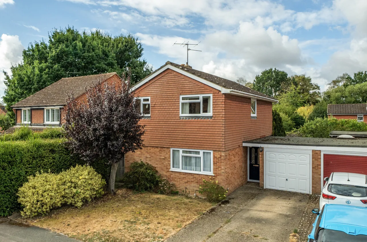 Pinecroft Road, Wokingham, Berkshire, RG41 4AL, photo 25