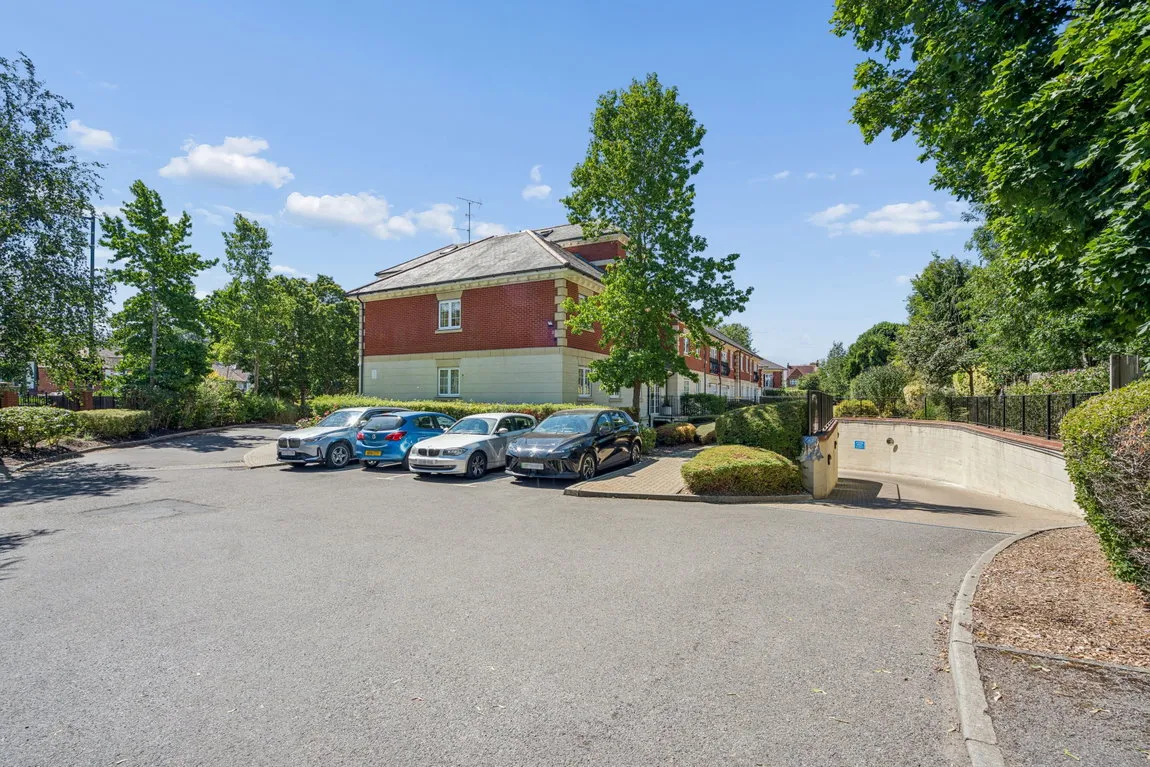 Eastcote Road, Pinner, HA5, photo 15