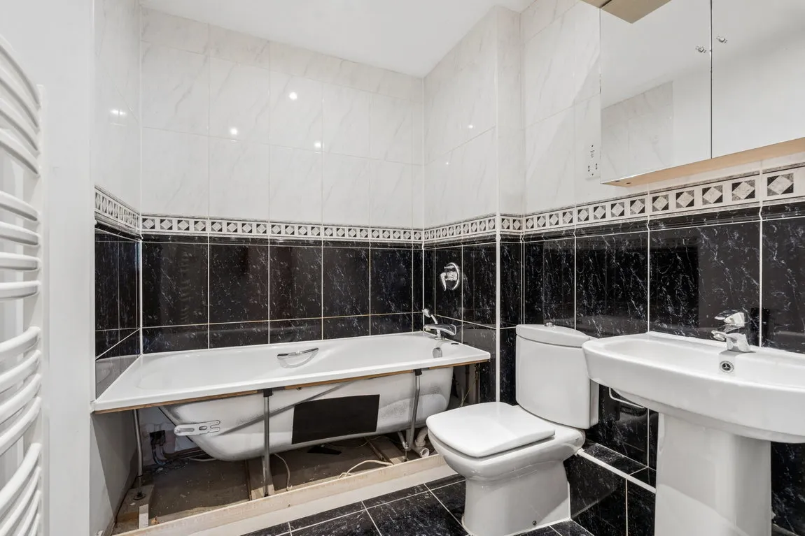 Eastcote Road, Pinner, HA5, photo 9