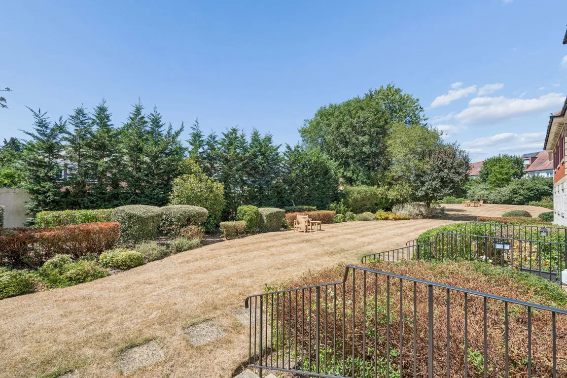 Eastcote Road, Pinner, HA5, photo 14