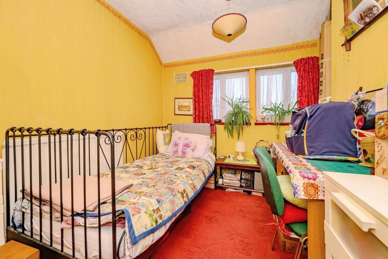 Montague Avenue, LUTON, Bedfordshire, LU4, photo 16