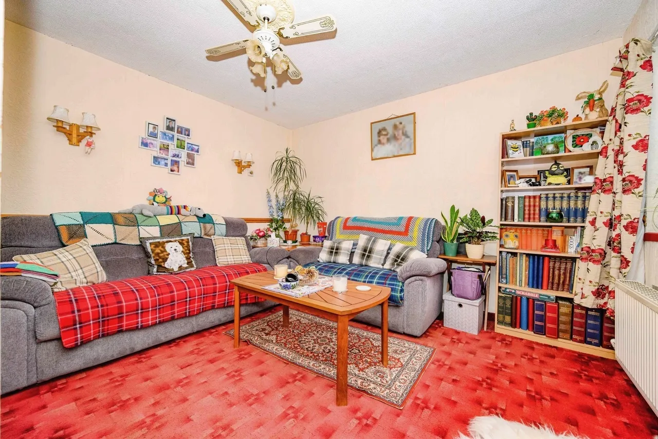 Montague Avenue, LUTON, Bedfordshire, LU4, photo 4