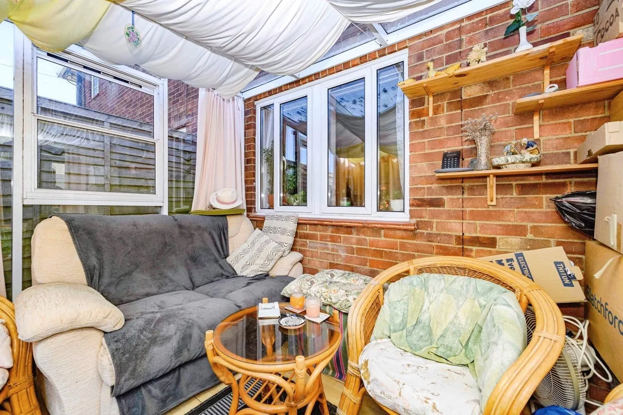 Montague Avenue, LUTON, Bedfordshire, LU4, photo 8