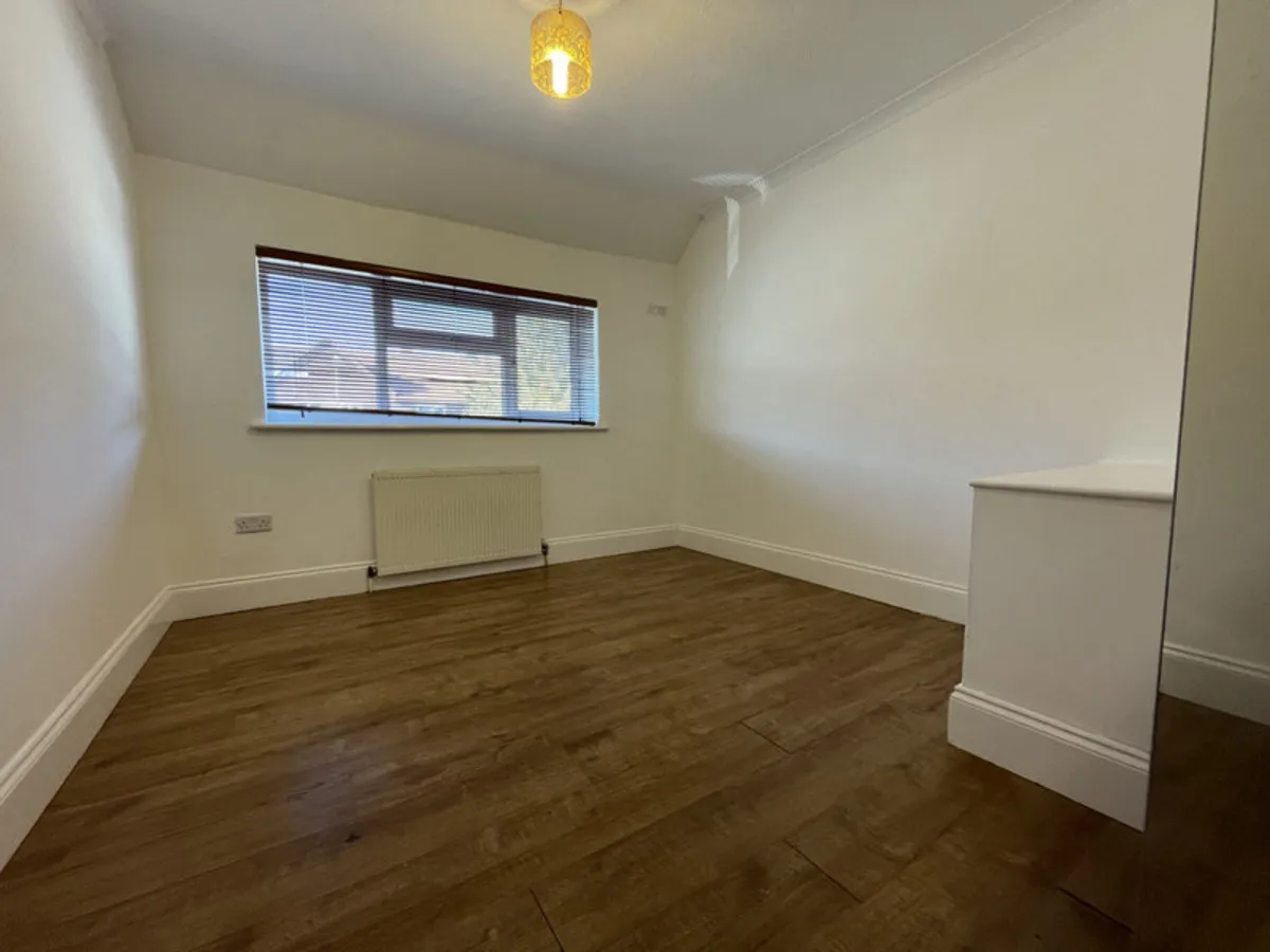 Daventry Road, Romford, Harold Hill, RM3 7QJ, photo 8