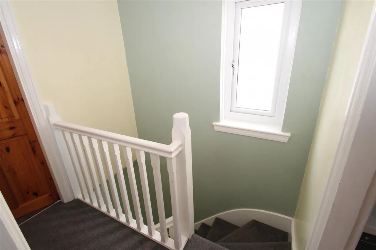 Farm Road, Oldbury, photo 15