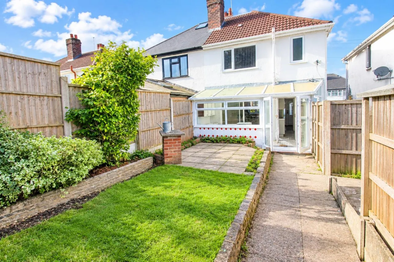 Farm Road, Oldbury, photo 10