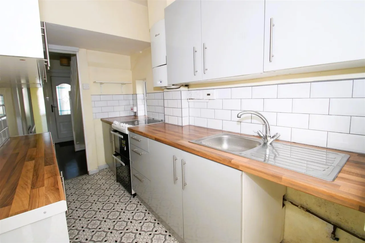 Farm Road, Oldbury, photo 8