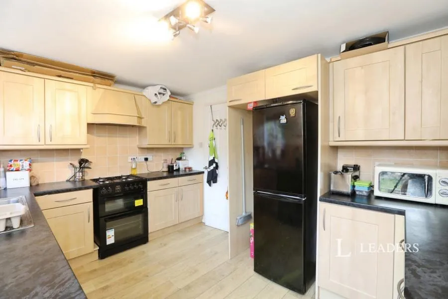 The Dell, East Grinstead, RH19, photo 6