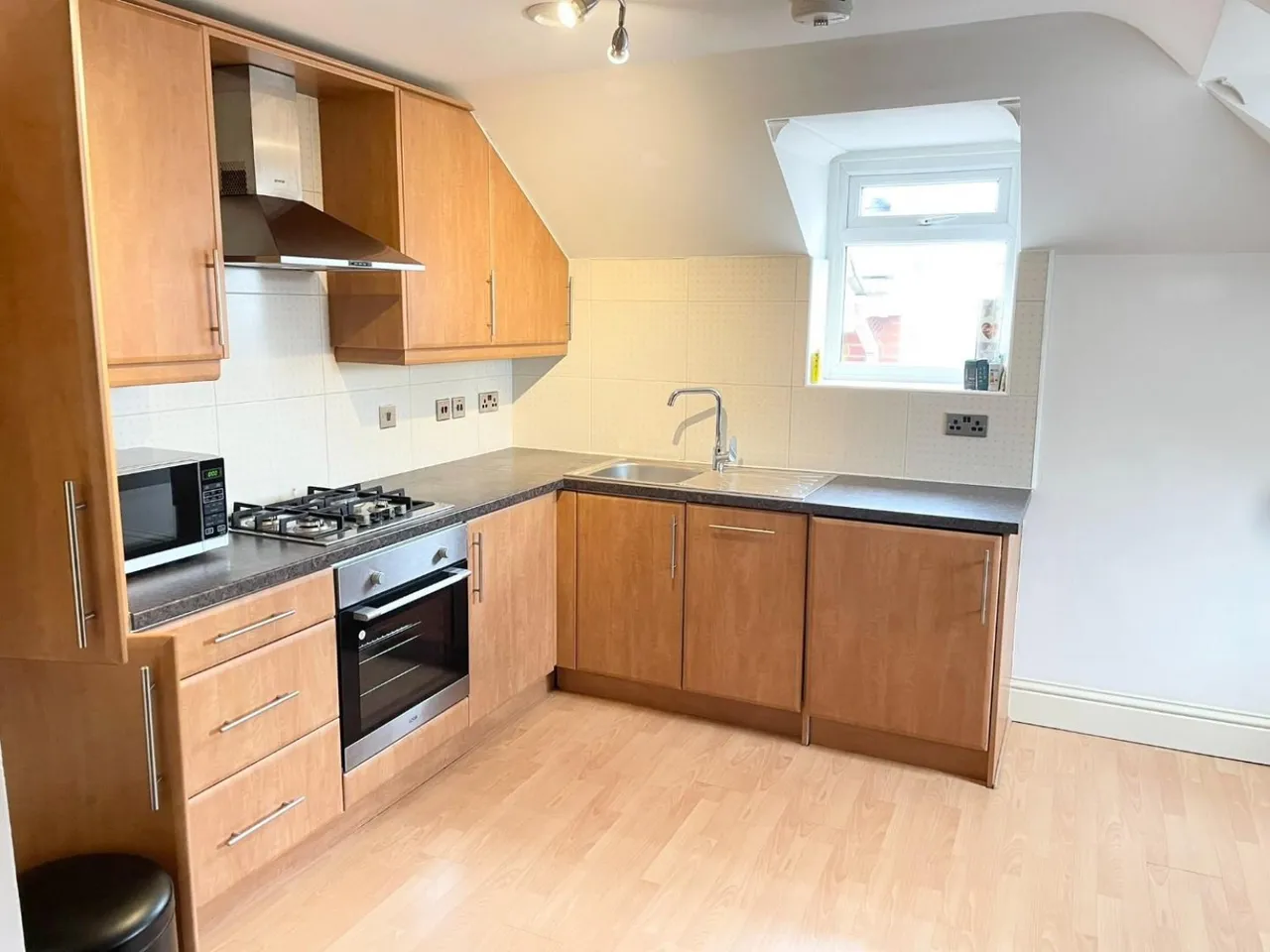 Lampton Road, Hounslow, TW3, photo 4