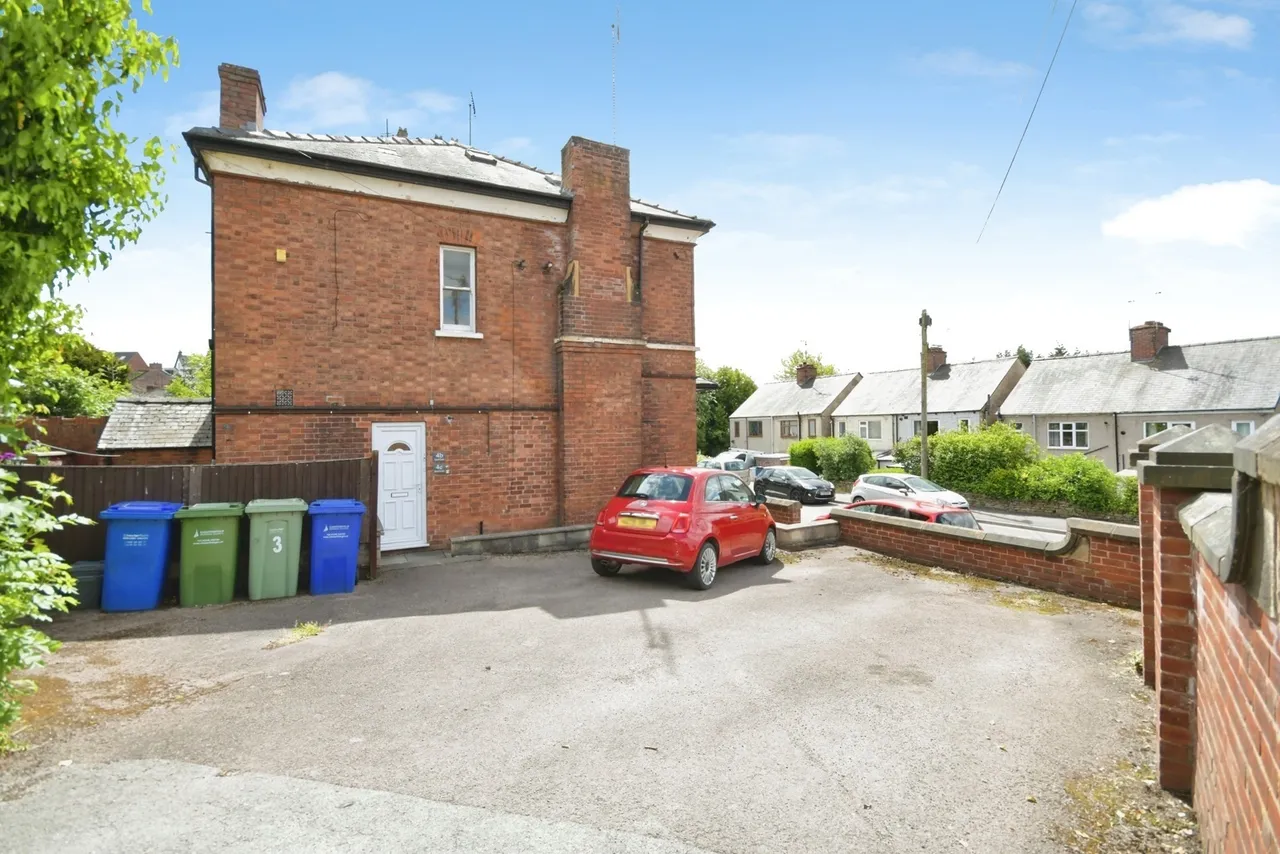 Spital Lane, Chesterfield, Derbyshire, S41, photo 2