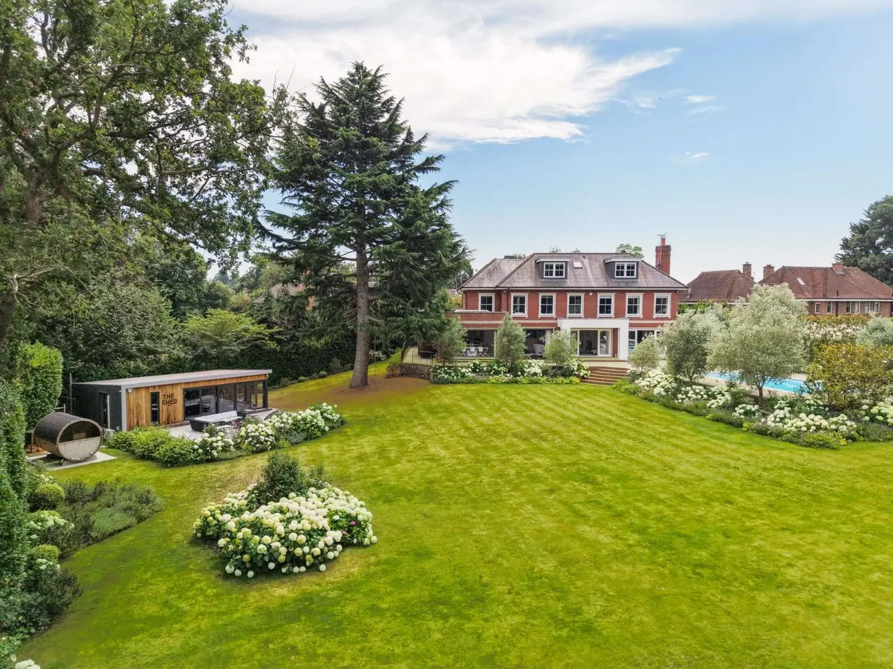 The Mount, Esher, Surrey, KT10 8LQ, photo 2
