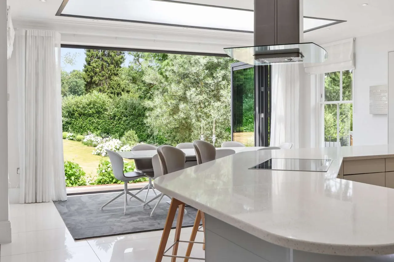 The Mount, Esher, Surrey, KT10 8LQ, photo 8