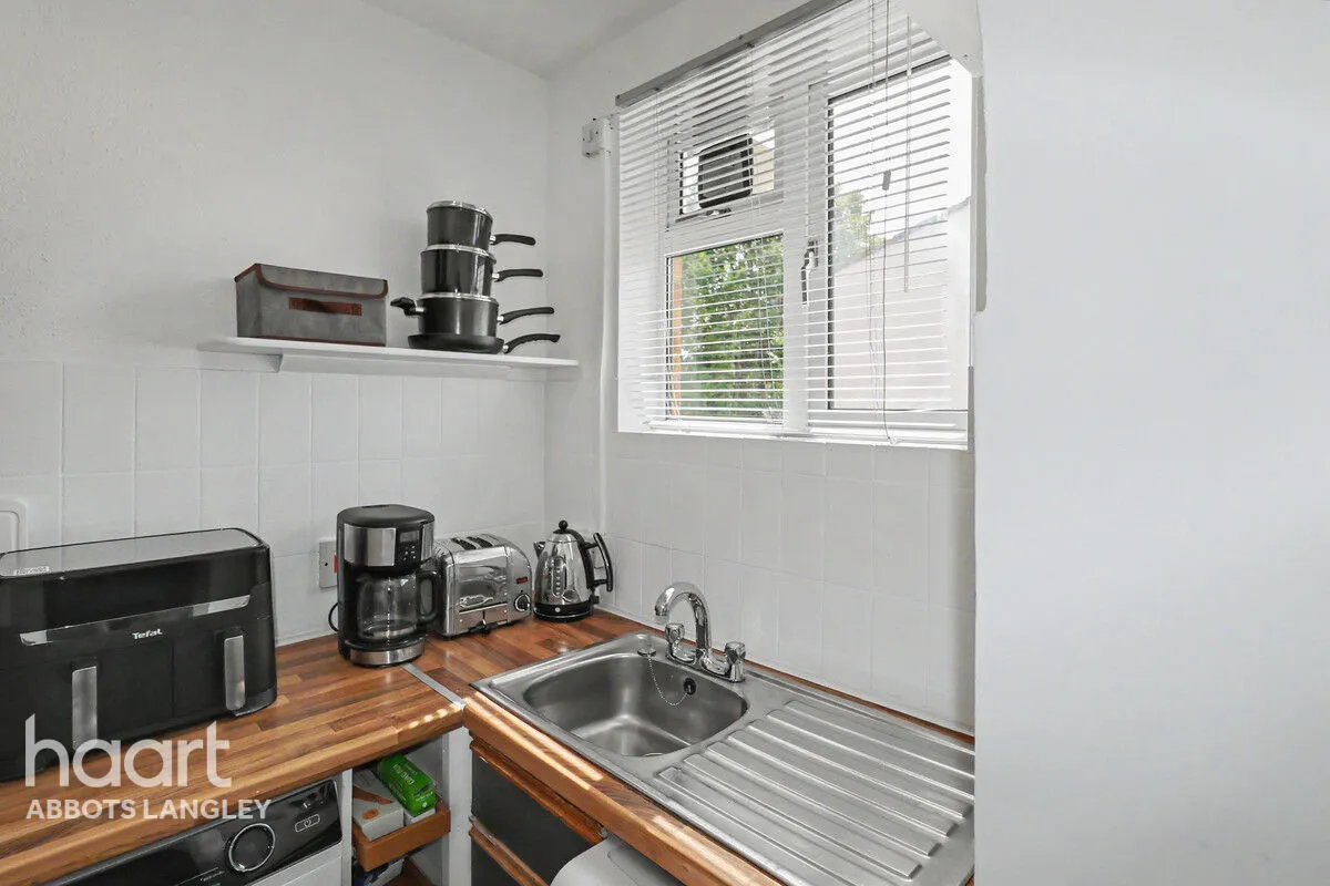Shirley Road, Abbots Langley, WD5, photo 5