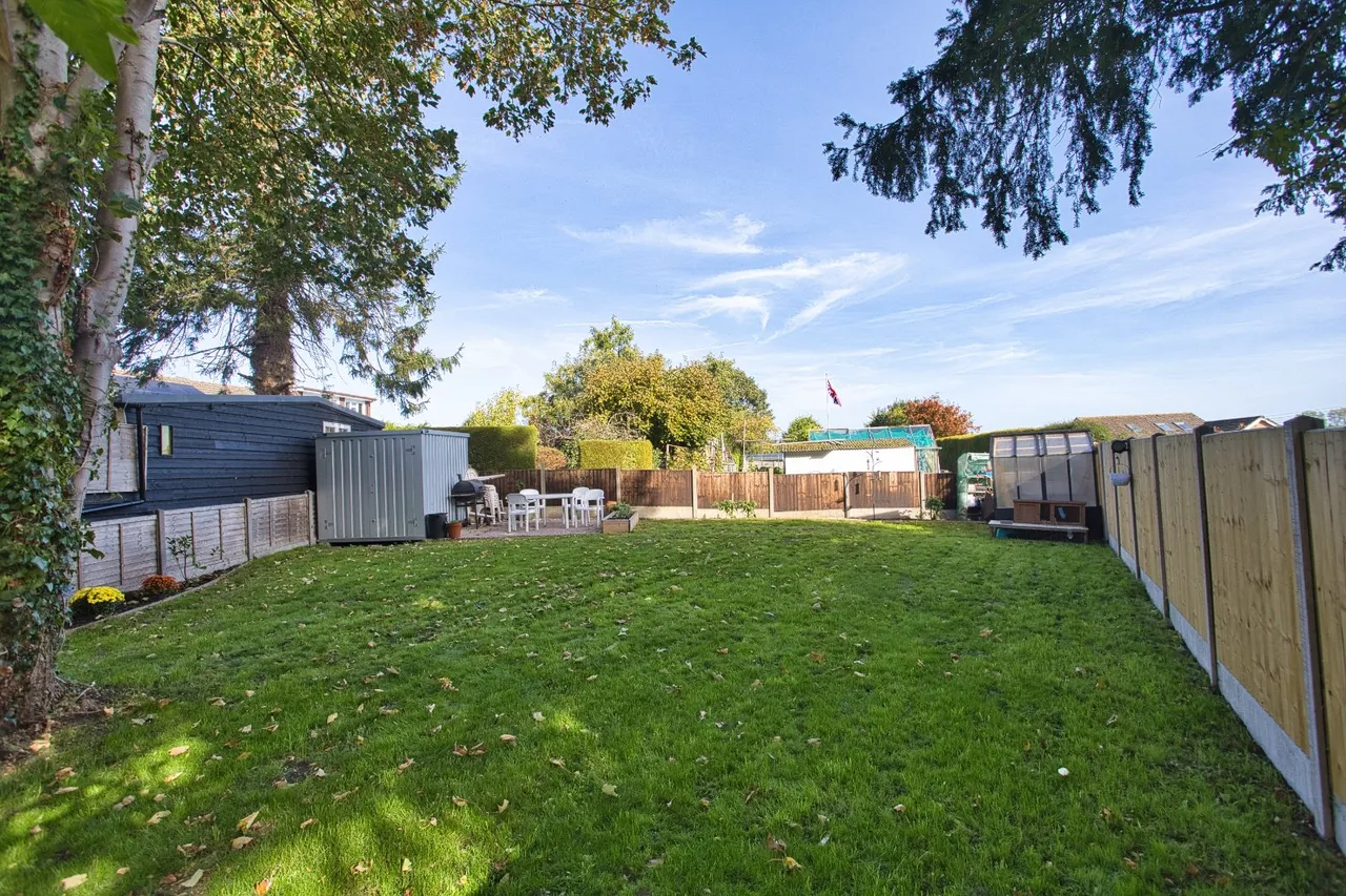 The Street, Eythorne, CT15, photo 9