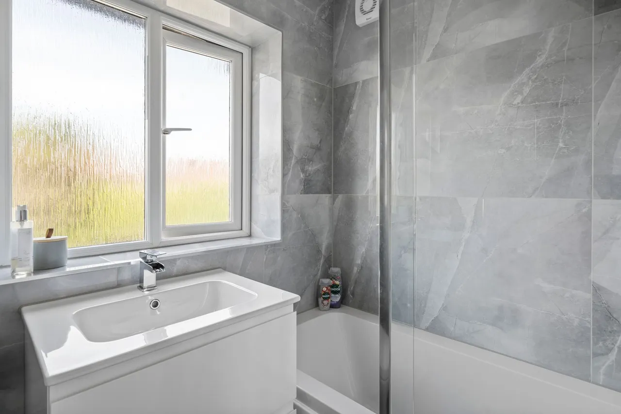 Carlton Close, Ashton-In-Makerfield, Wigan, Wigan, WN4 9UX, photo 4