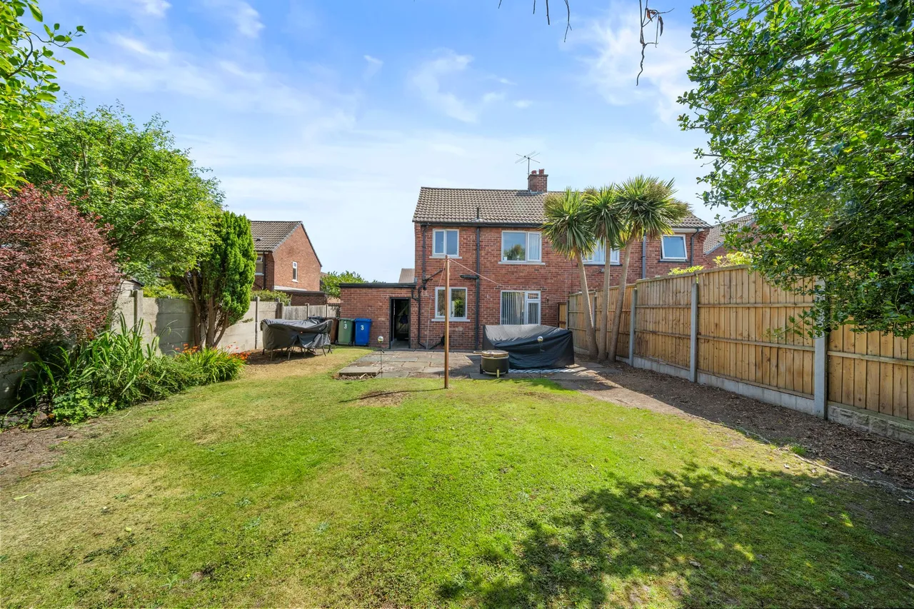 Carlton Close, Ashton-In-Makerfield, Wigan, Wigan, WN4 9UX, photo 17