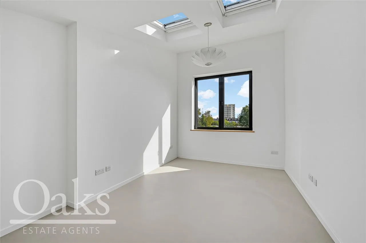 Pittville Gardens, South Norwood, SE25, photo 10