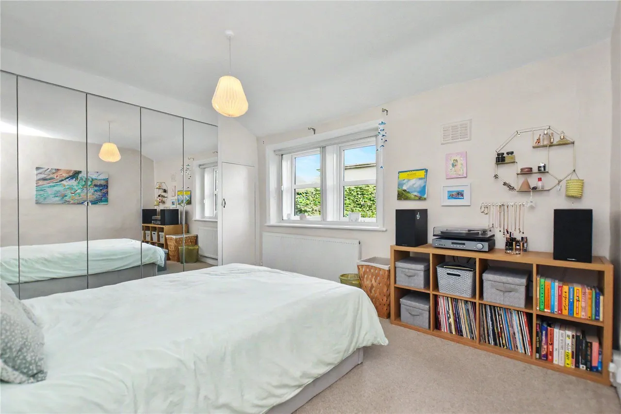 Apperley Lane, Yeadon, LS19, photo 12
