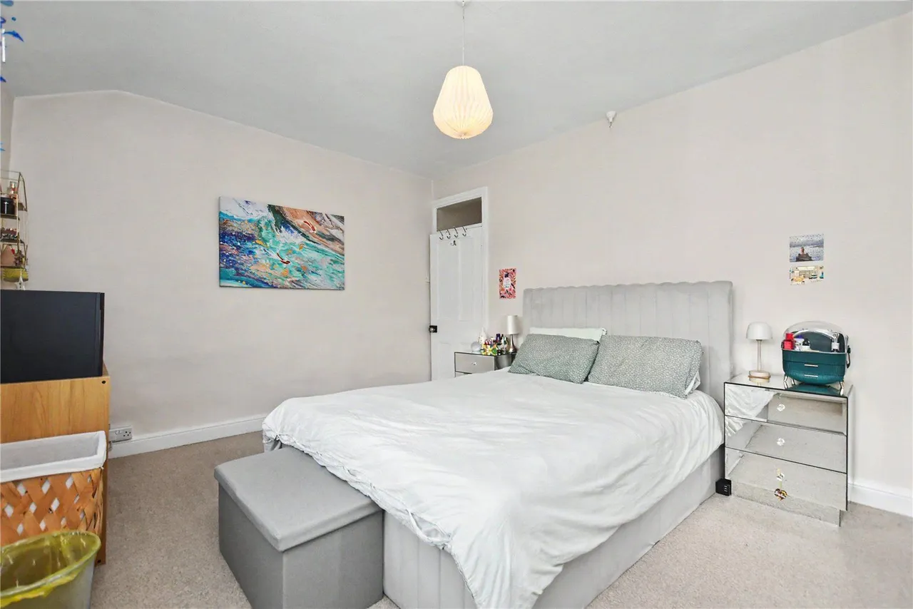 Apperley Lane, Yeadon, LS19, photo 13