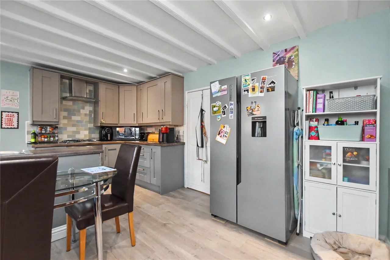 Apperley Lane, Yeadon, LS19, photo 8