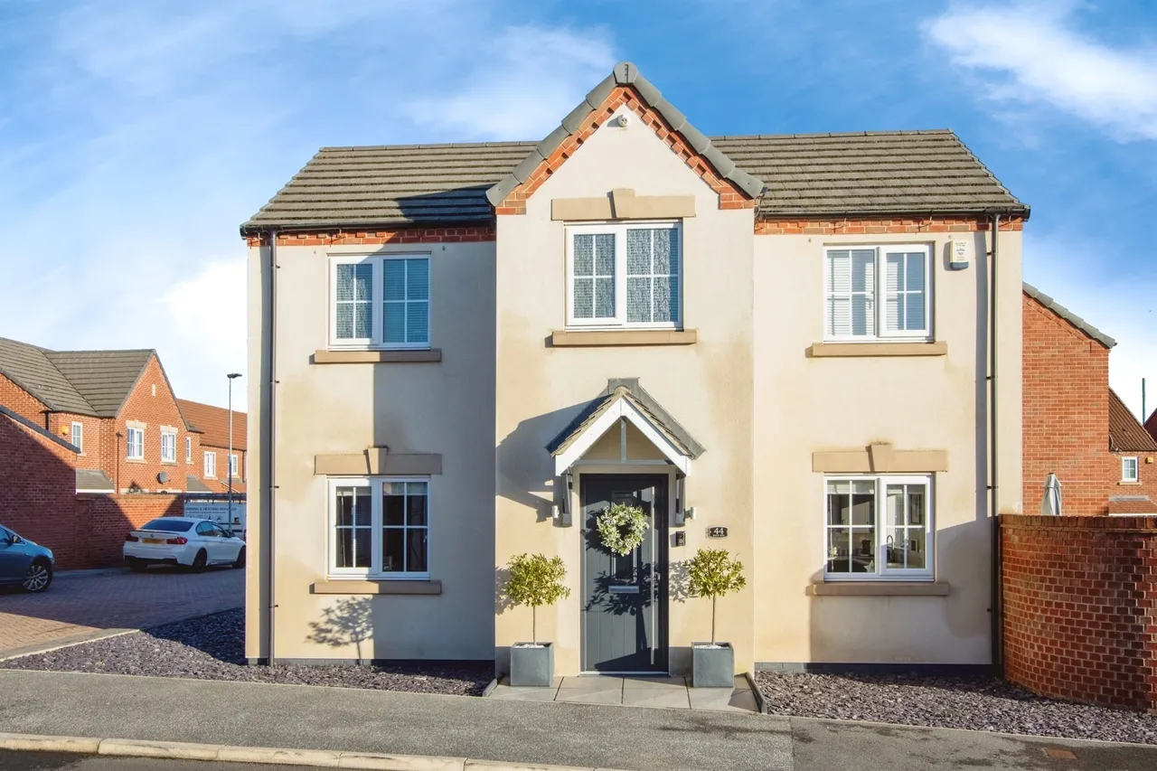3 bed house for sale — Folly Way, Barnsley