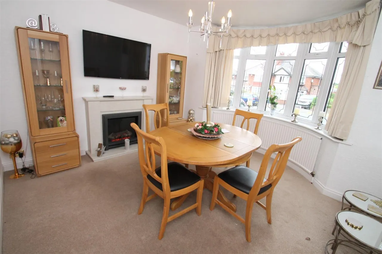 Summerfields Avenue, Halesowen, photo 5