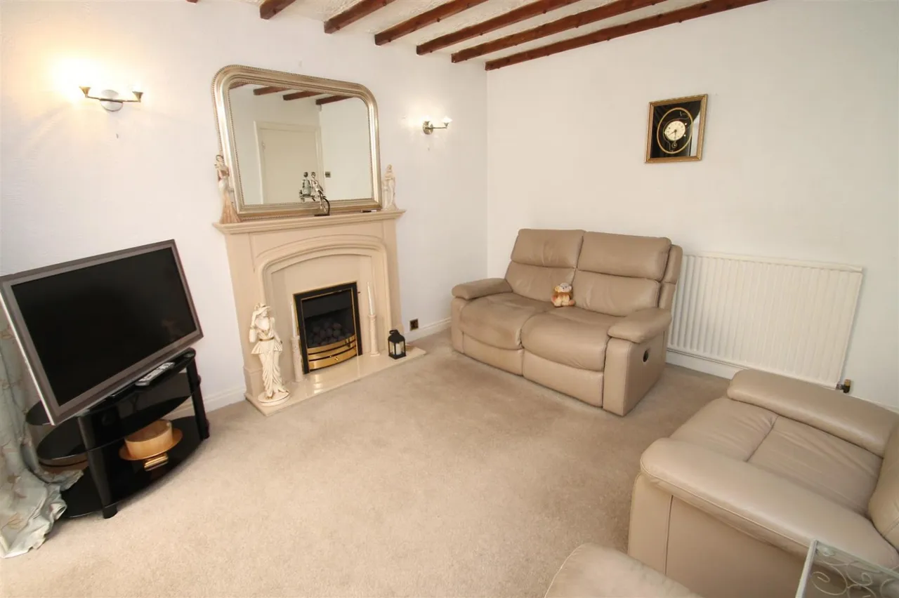 Summerfields Avenue, Halesowen, photo 6