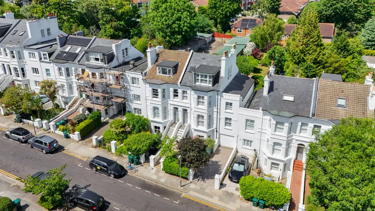 6 bed house for sale, Clermont Road, Brighton, BN1