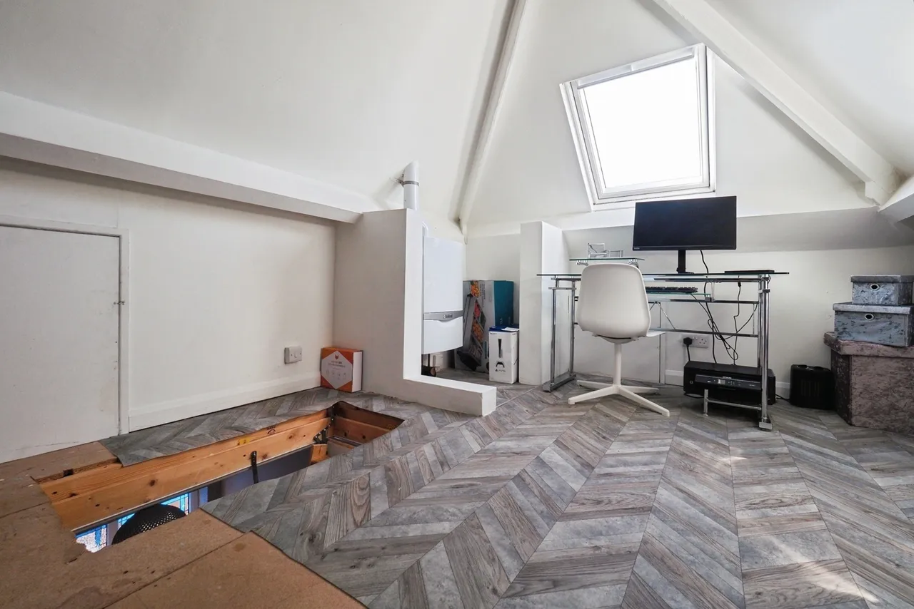 Castleton Avenue, Arnold, NG5, photo 19