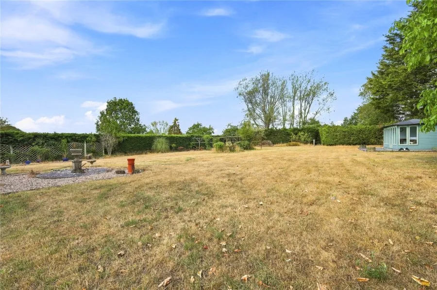 with 5 bedrooms in Castle Camps, CB21, photo 18