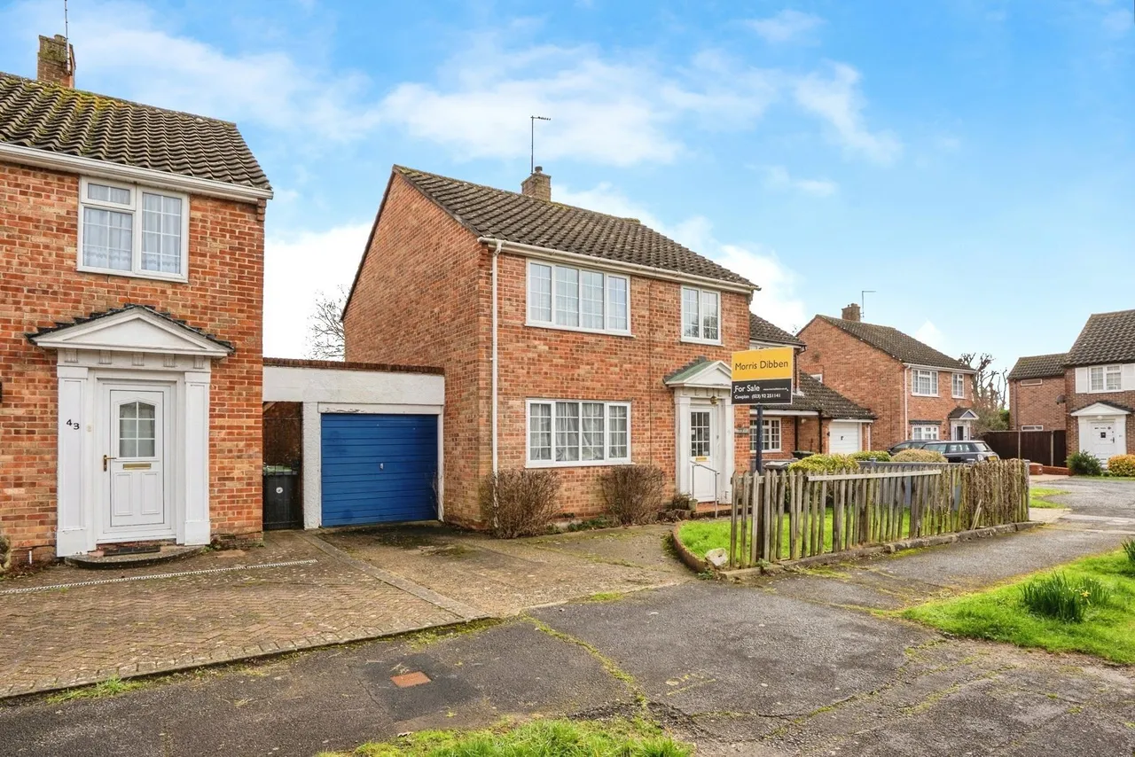 3 bed house for sale, Roundway, Waterlooville, PO7