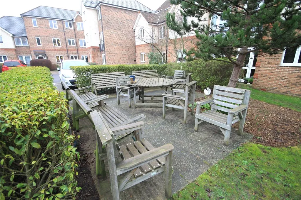 Station Road, Addlestone, KT15, photo 11