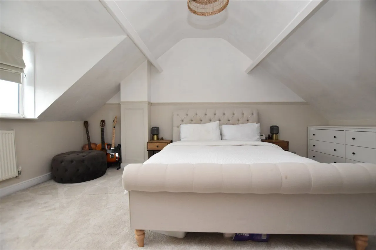 Sunny View, East Ardsley, WF3, photo 15