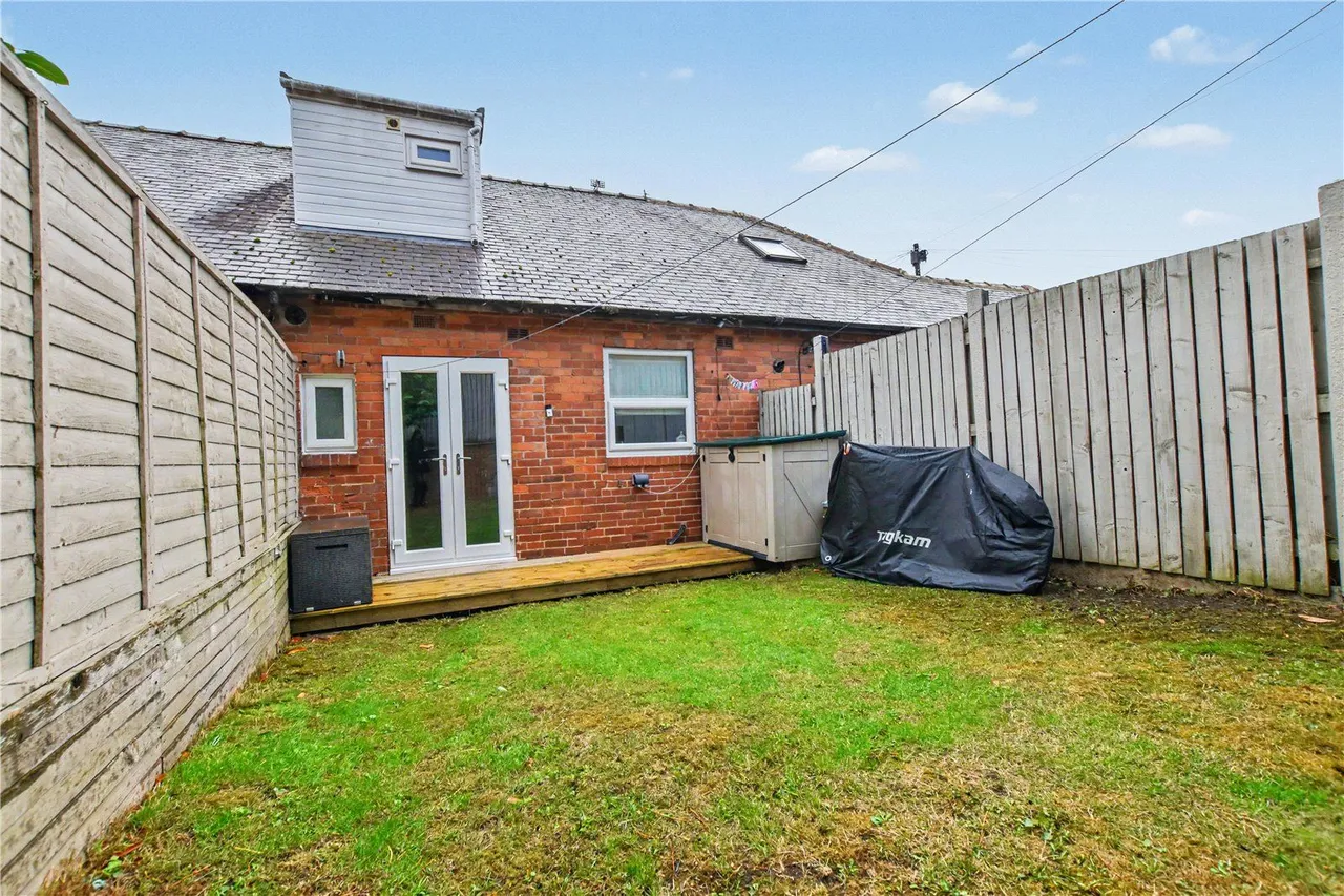 Sunny View, East Ardsley, WF3, photo 11