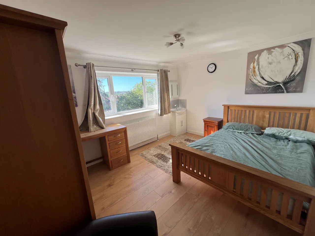 Gossops Green, RH11, photo 11