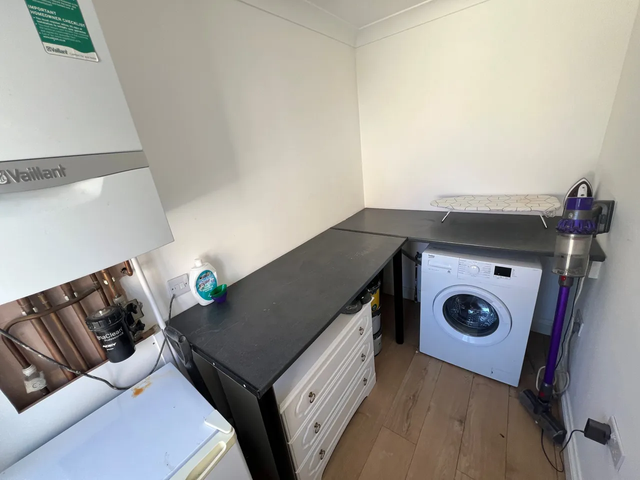 Gossops Green, RH11, photo 6
