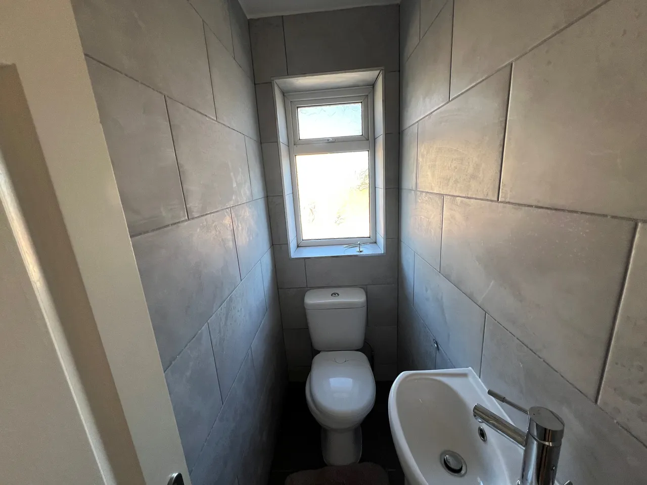 Gossops Green, RH11, photo 9