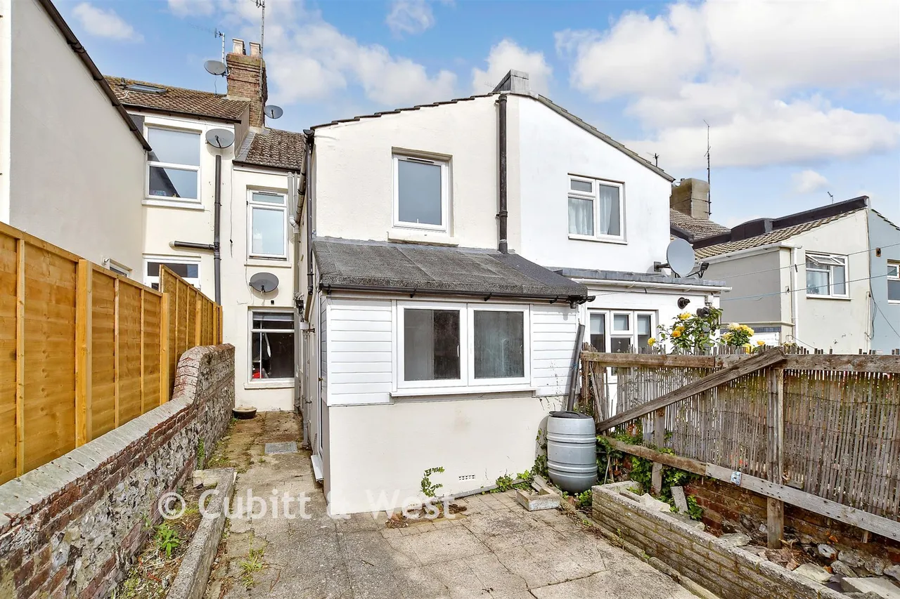 Lawes Avenue, Newhaven, BN9, photo 7