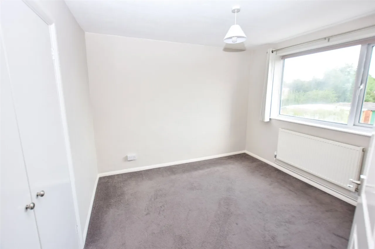 Cheyne Way, Farnborough, Hampshire, GU14 8SE, photo 8