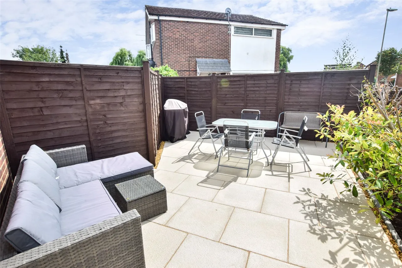 Cheyne Way, Farnborough, Hampshire, GU14 8SE, photo 10